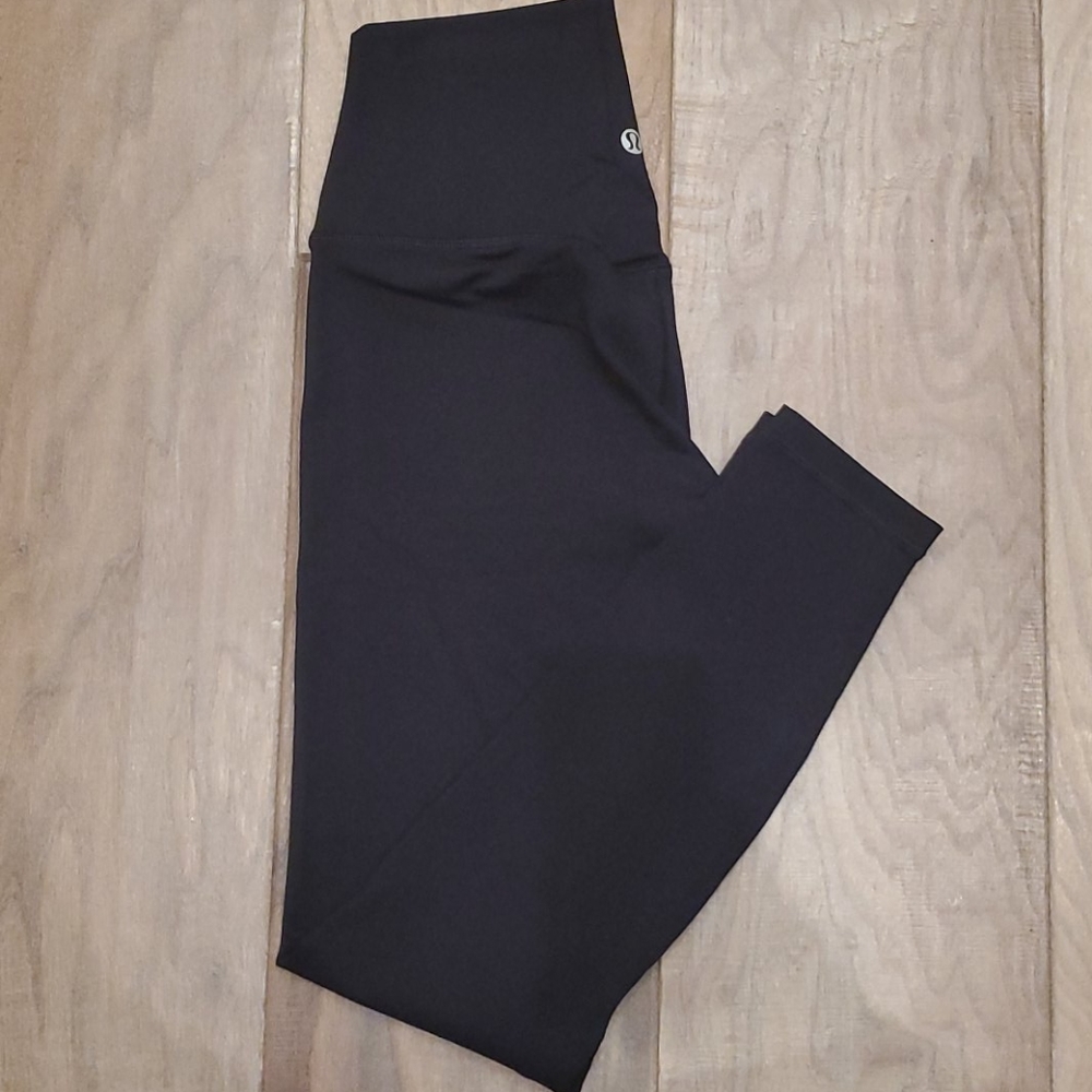 Yoga Pants With Reflective Logo